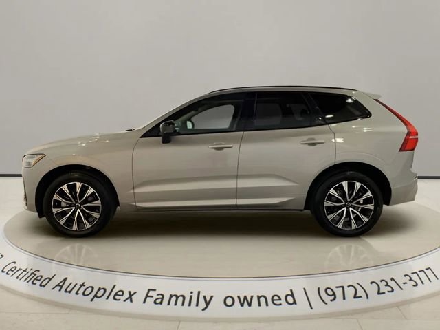 Used 2025 Volvo XC60 B5 Core AWD/4WD image 2