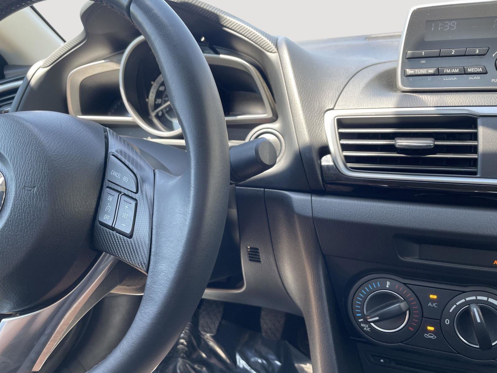 Used 2014 MAZDA MAZDA3 i Touring FWD image 8