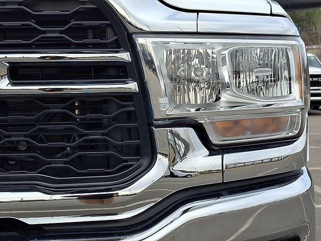 Used 2024 RAM 2500 Tradesman w/ Chrome Appearance Group image 9