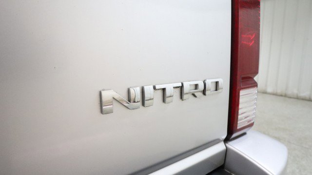 Used 2011 Dodge Nitro Heat image 19