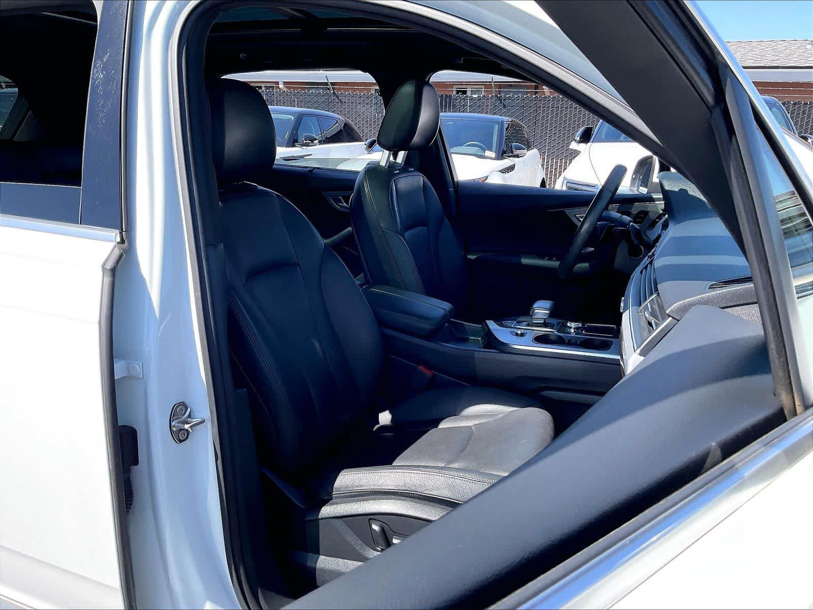 Used 2019 Audi Q7 2.0T Premium Plus w/ Premium Plus Package AWD/4WD image 10
