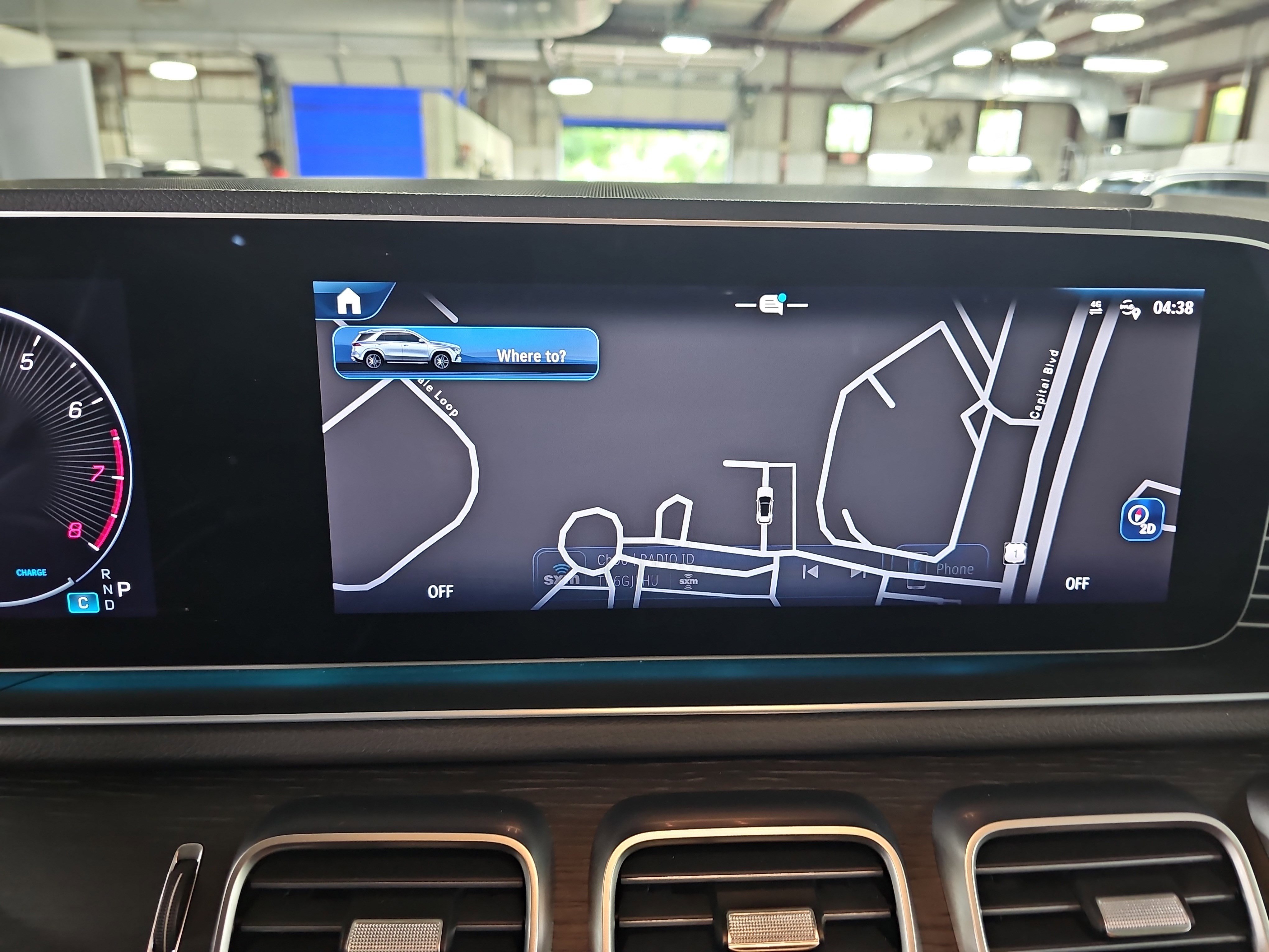 Used 2024 Mercedes-Benz GLE 350 4MATIC image 25