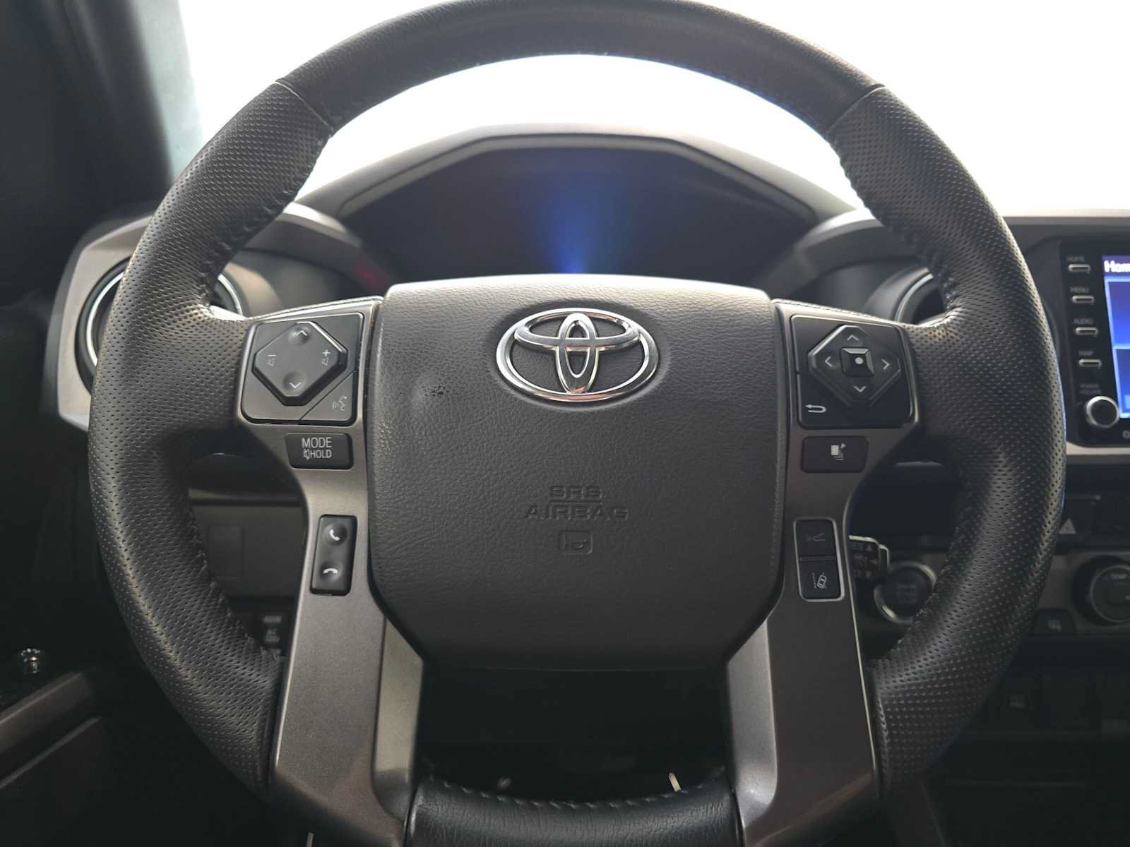Certified 2022 Toyota Tacoma TRD Off-Road w/ TRD Premium Off Road Package AWD/4WD image 11