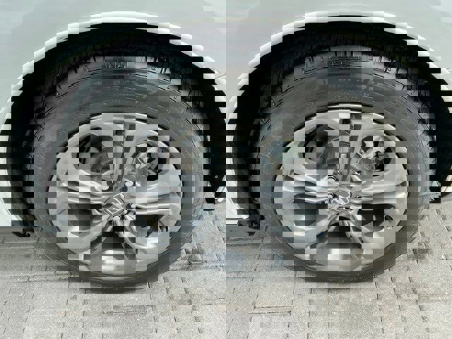 Used 2023 Honda Accord EX image 11