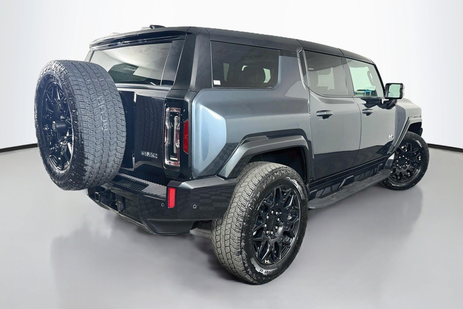 Used 2026 GMC Hummer EV SUV AWD/4WD image 12
