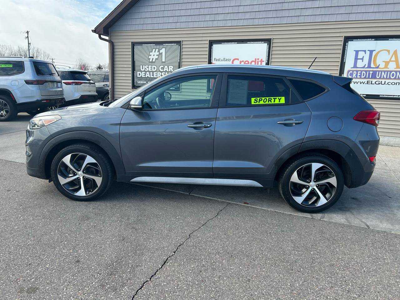 Used 2017 Hyundai Tucson Sport w/ Cargo Package image 8