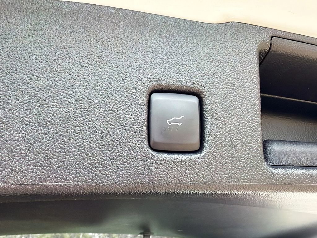 Used 2024 Ford Escape Active image 31