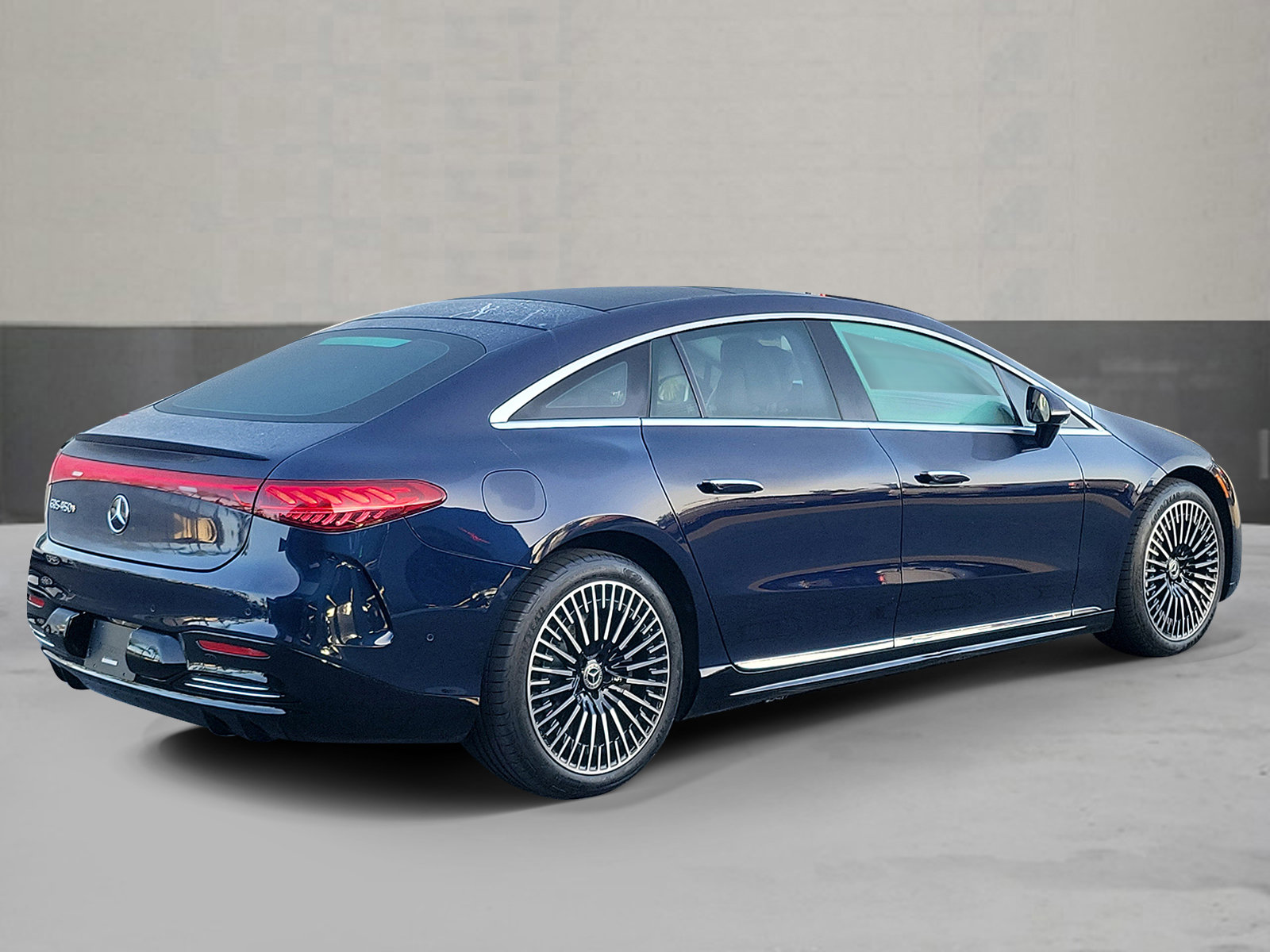 Used 2023 Mercedes-Benz EQS 450+ Sedan image 2