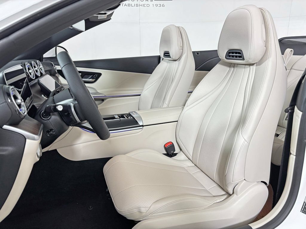 Certified 2026 Mercedes-Benz CLE 300 4MATIC Cabriolet image 18