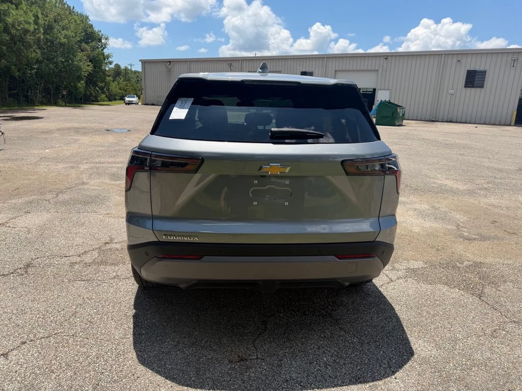 Used 2026 Chevrolet Equinox LT FWD image 6