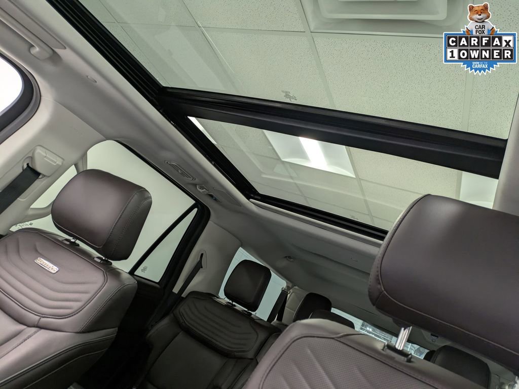 Used 2025 Ford Expedition Max Platinum w/ Platinum Ultimate Package AWD/4WD image 21