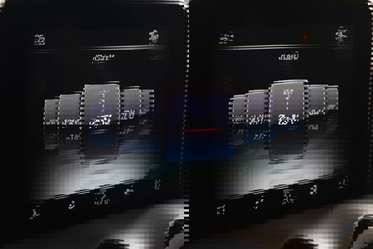 Used 2017 Mercedes-Benz AMG GT Coupe w/ Exclusive Interior Package image 63