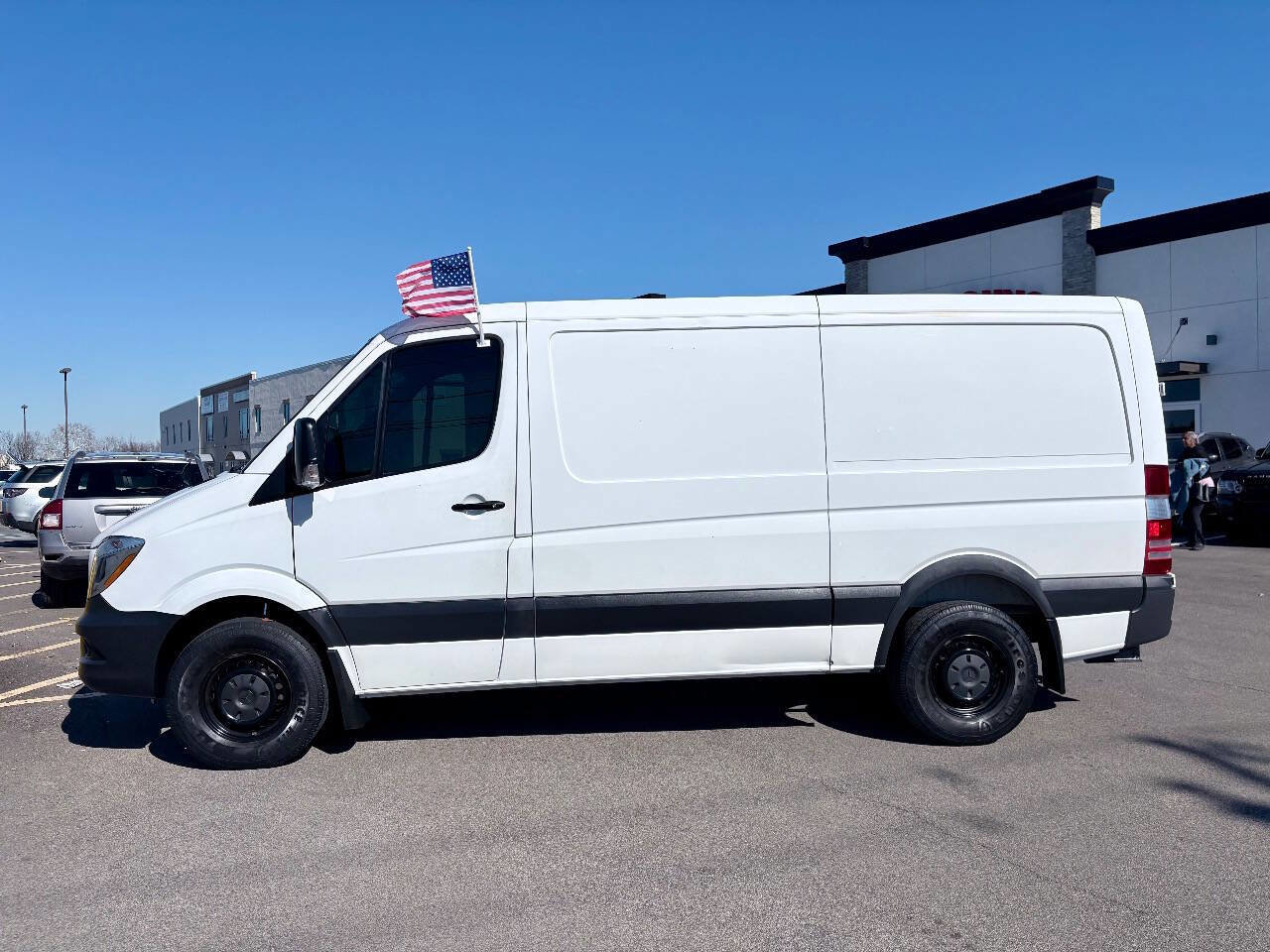 Used 2017 Mercedes-Benz Sprinter 2500 image 3