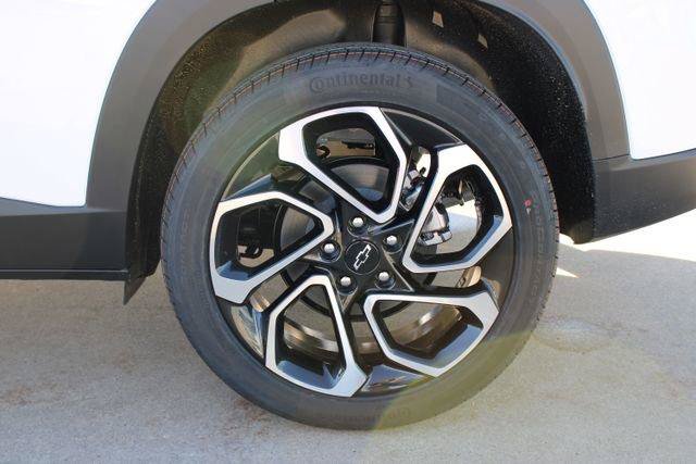 New 2026 Chevrolet Trax RS w/ Driver Confidence Package FWD image 39