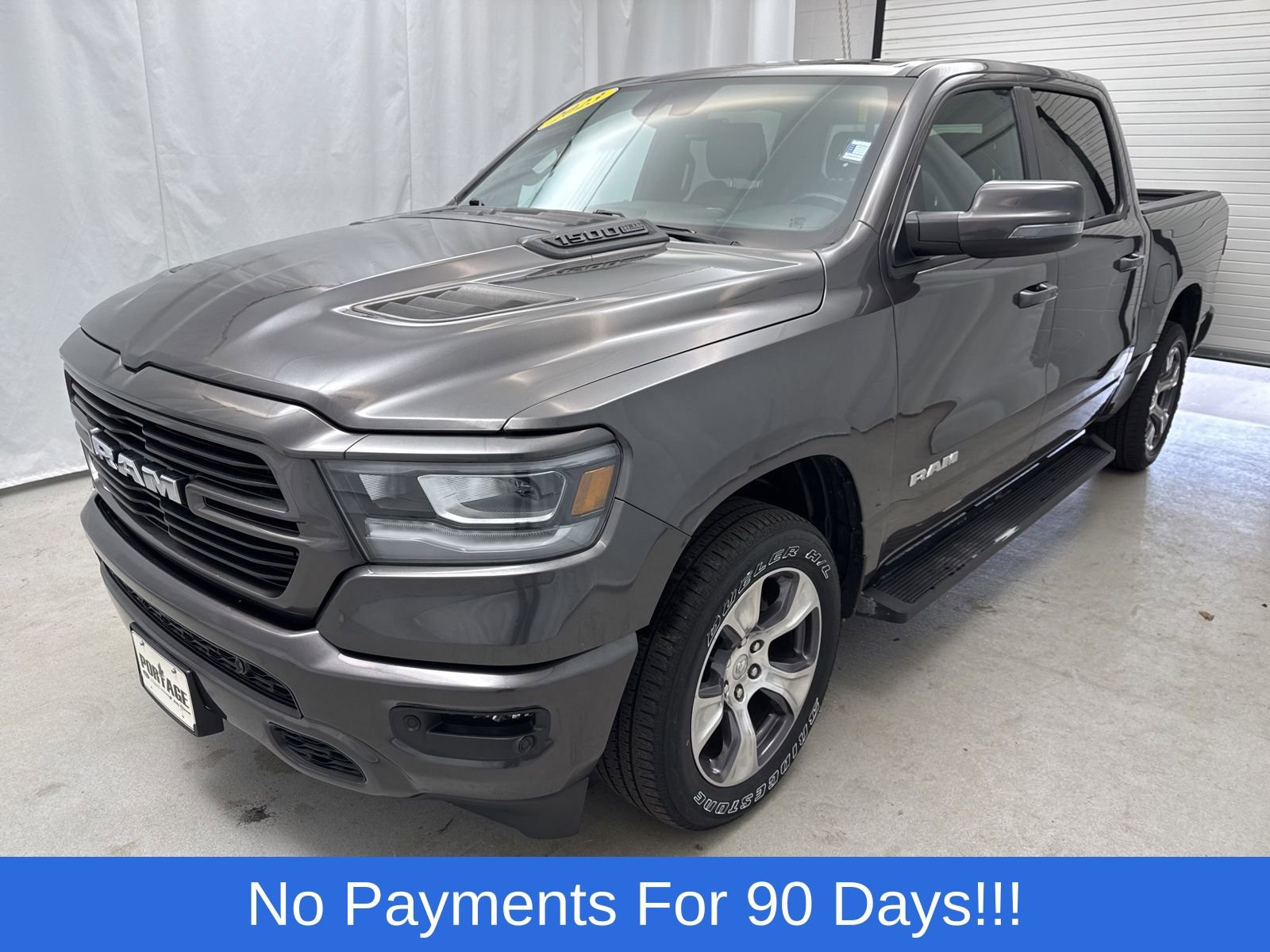 Used 2023 RAM 1500 Laramie AWD/4WD image 8