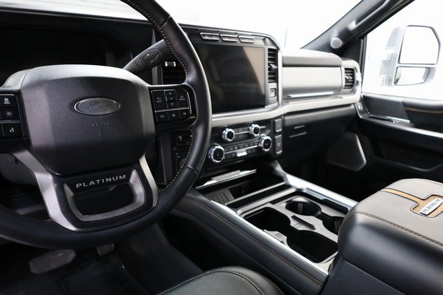Used 2024 Ford F450 Platinum image 82