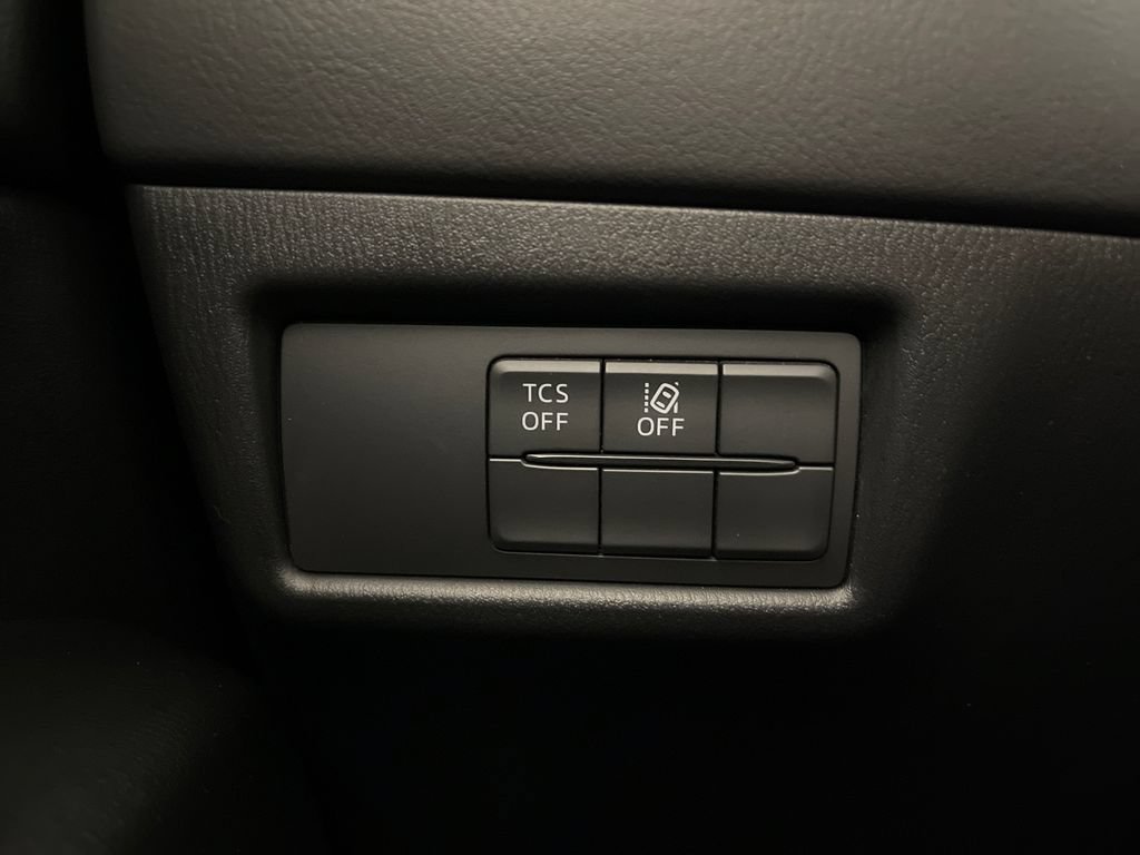 Used 2018 MAZDA CX-5 Touring FWD image 30