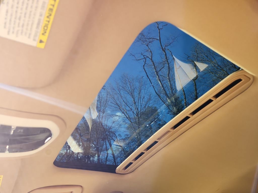 Used 2013 Porsche Panamera 4 Platinum Edition image 25