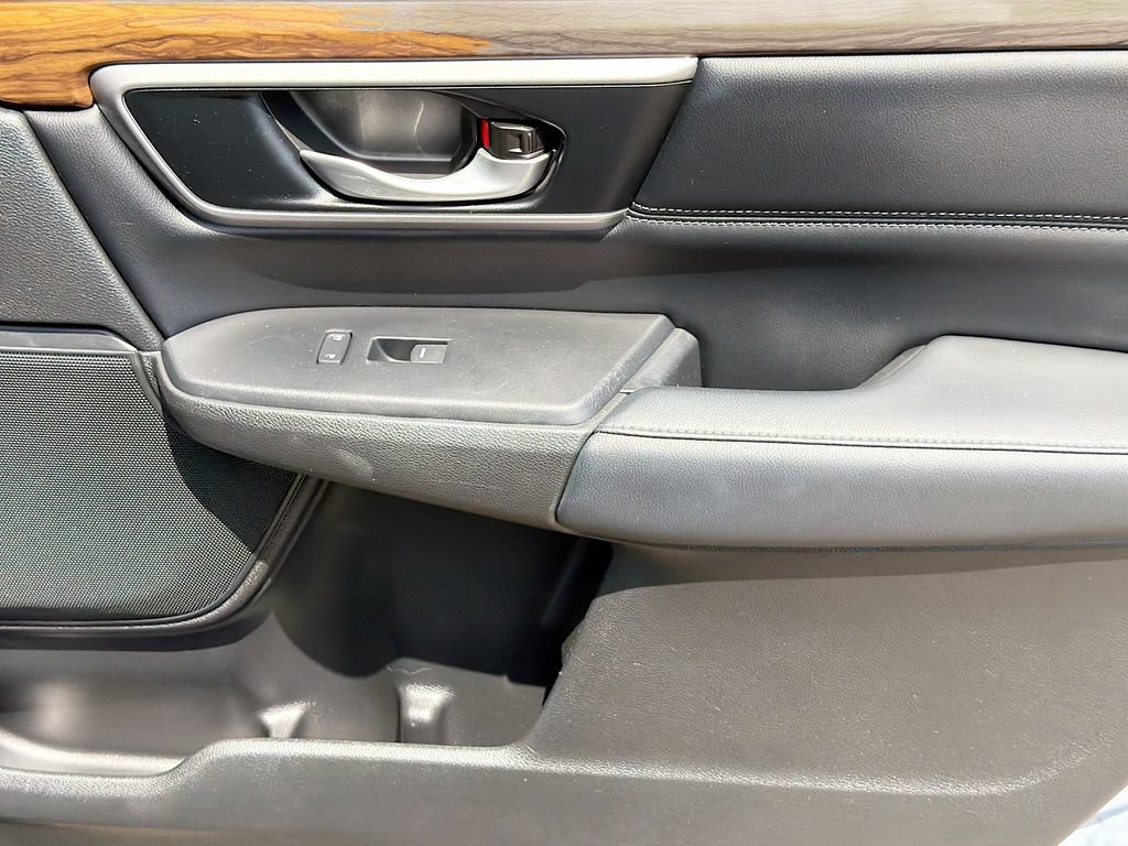 Used 2020 Honda CR-V Touring image 28