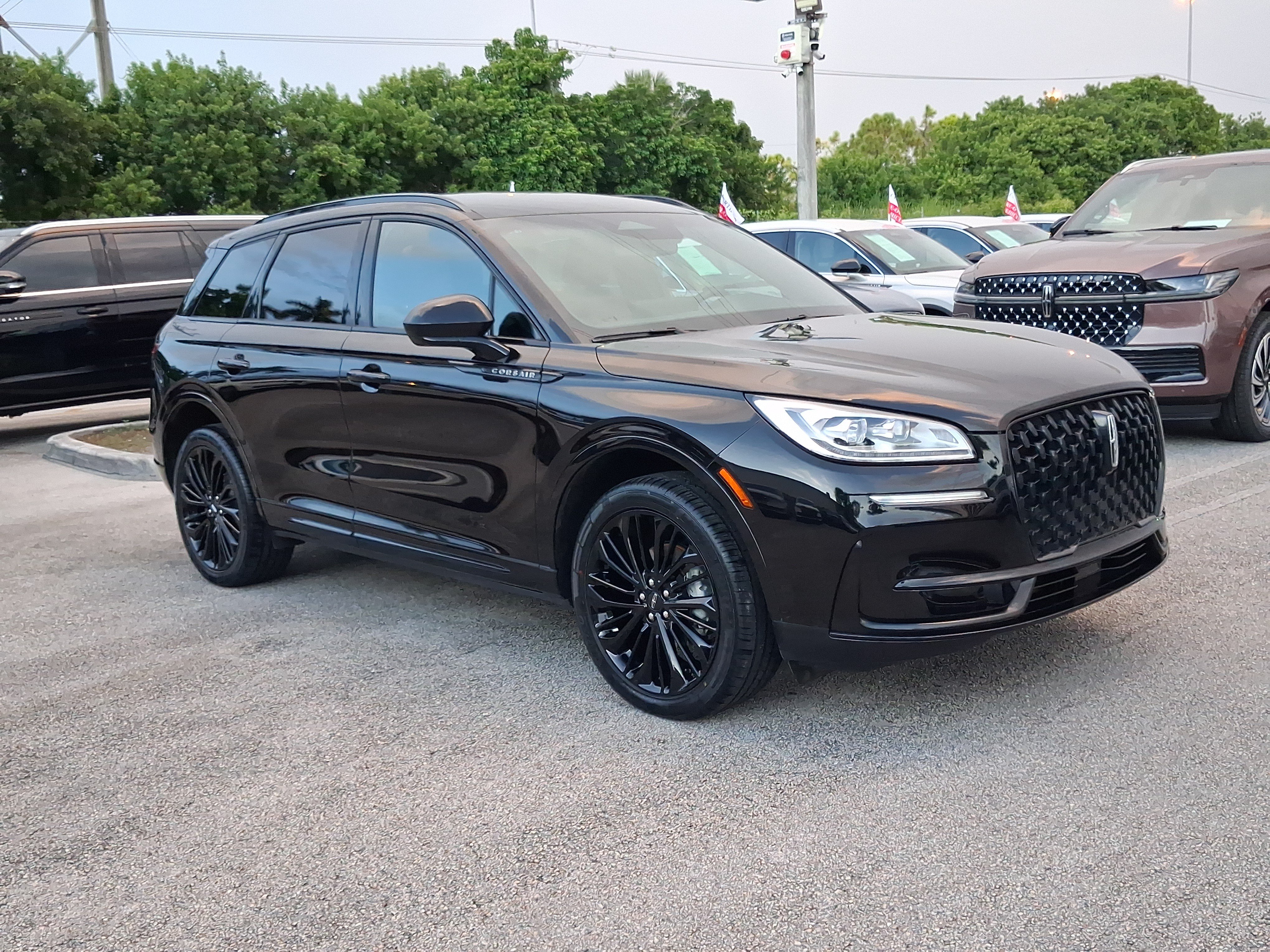 Certified 2023 Lincoln Corsair Reserve w/ Jet Appearance Package FWD image 22