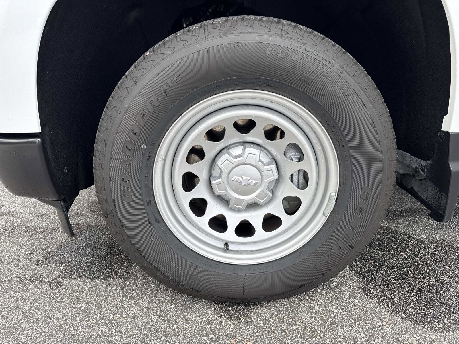 Used 2025 Chevrolet Silverado 1500 W/T image 29