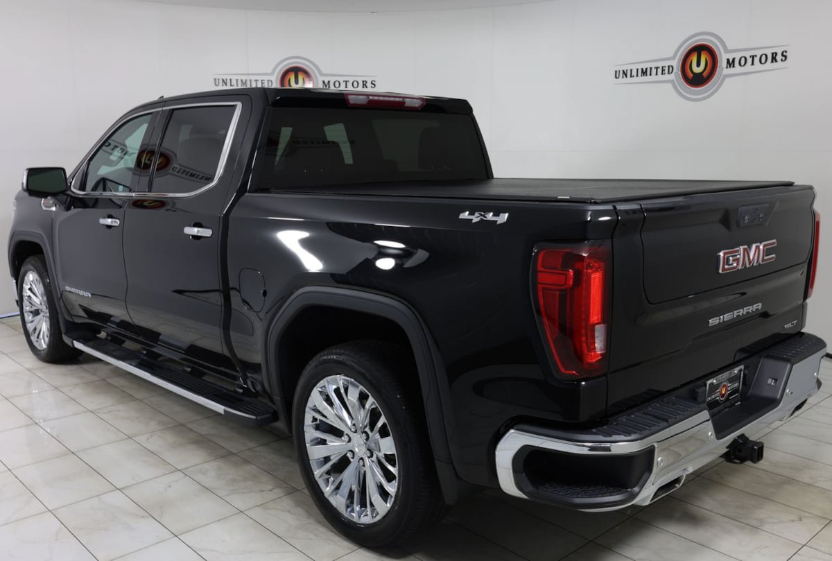 Used 2023 GMC Sierra 1500 SLT w/ SLT Premium Package AWD/4WD image 4