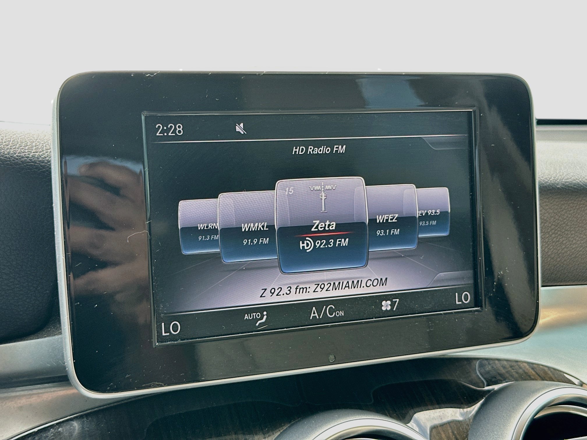 Used 2019 Mercedes-Benz GLC 300 image 14