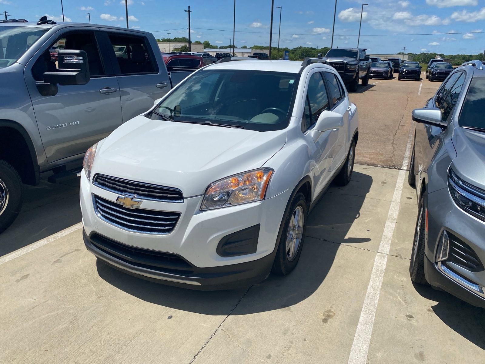 Used 2015 Chevrolet Trax LT w/ LT Plus Package FWD image 1