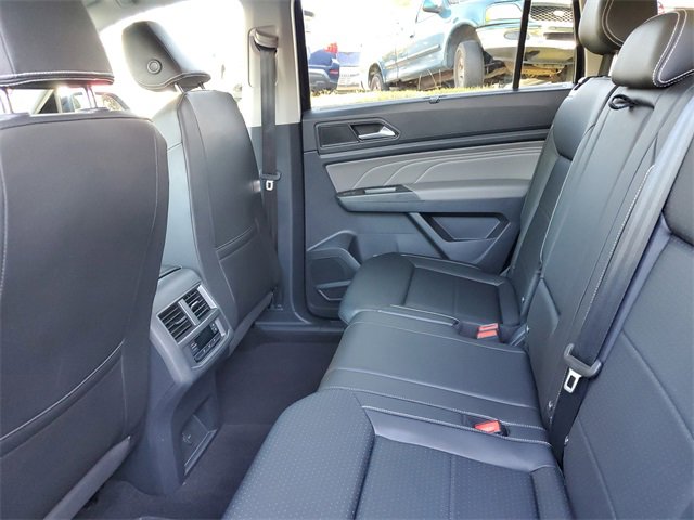 Certified 2023 Volkswagen Atlas SE image 11