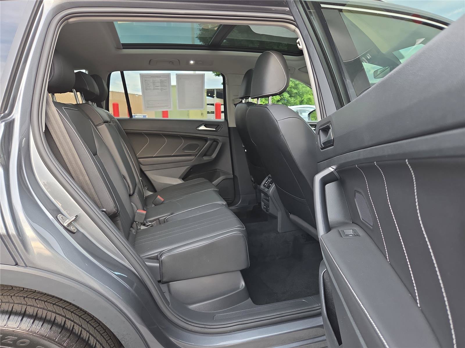Certified 2023 Volkswagen Tiguan SE AWD/4WD image 28