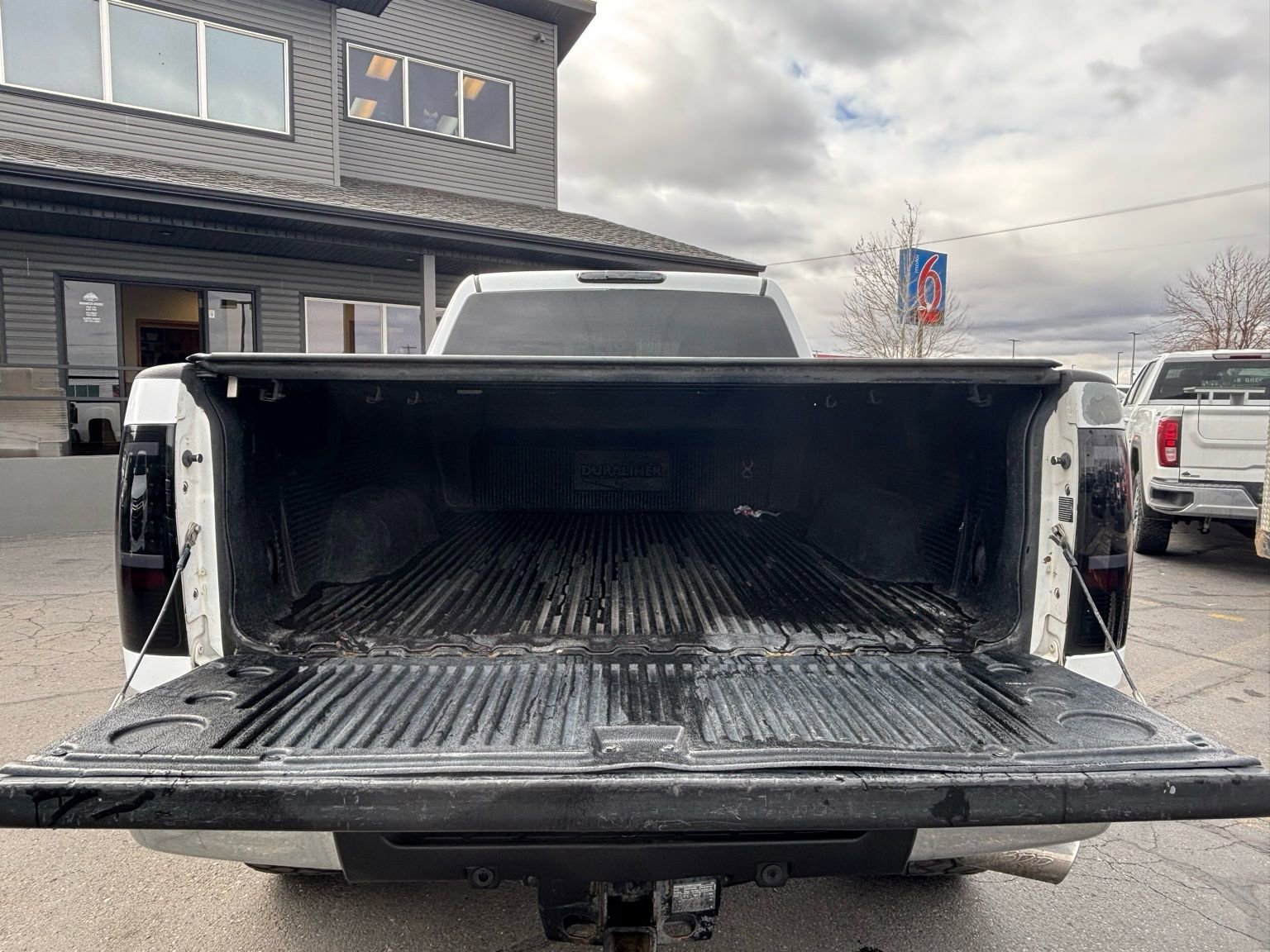 Used 2011 GMC Sierra 2500 Denali AWD/4WD image 12