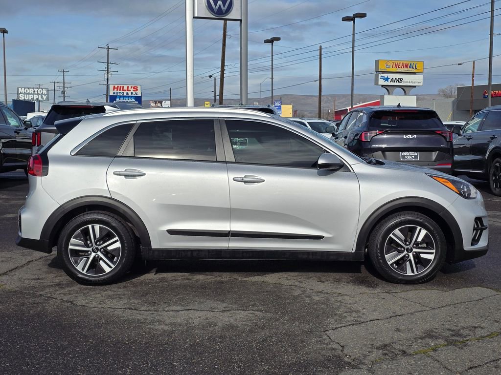 Used 2020 Kia Niro LXS FWD image 6