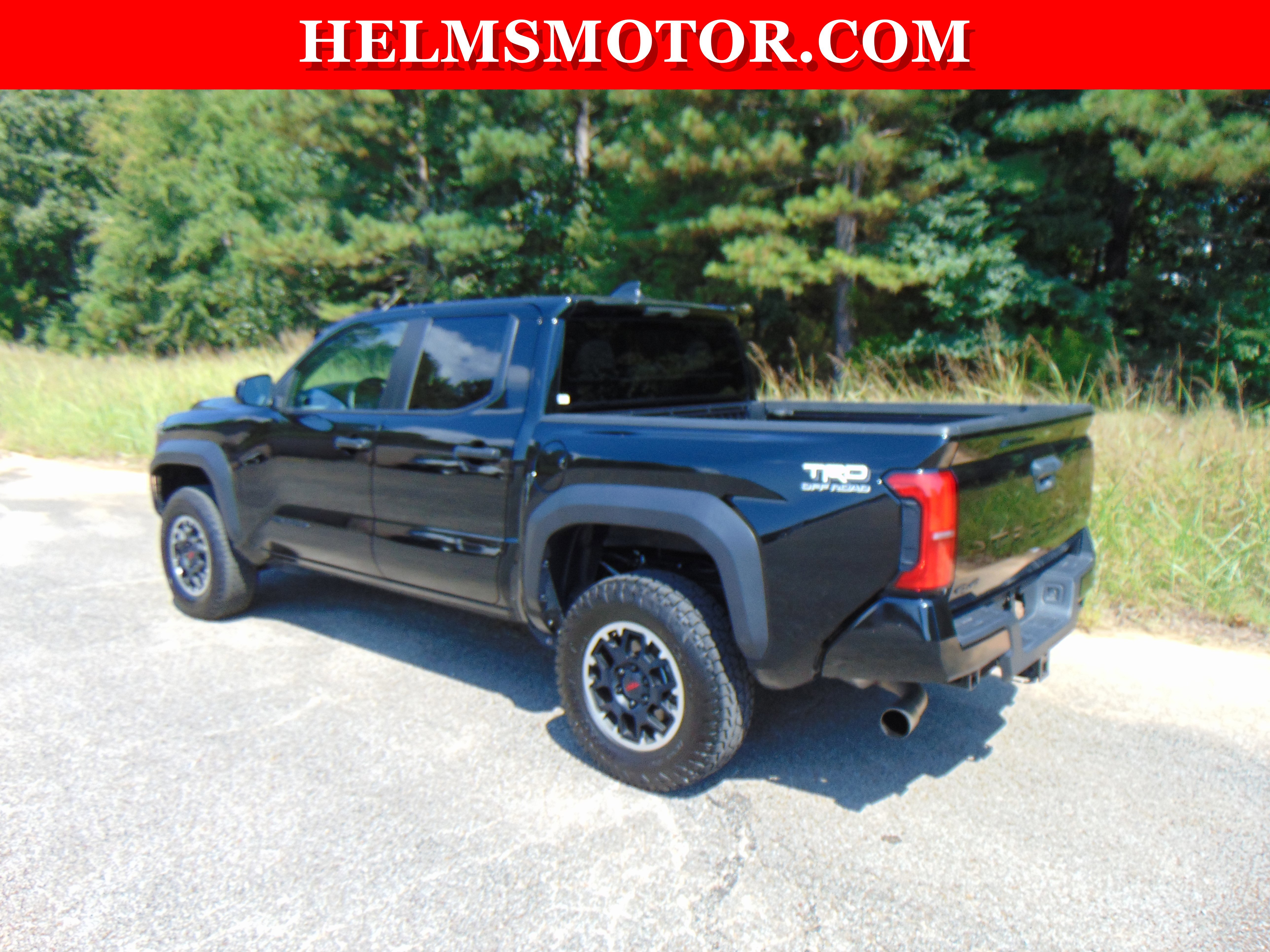 Used 2024 Toyota Tacoma TRD Off-Road image 7