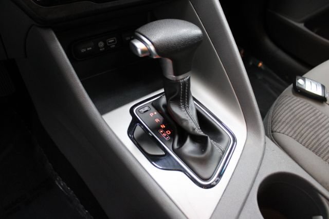 Used 2019 Kia Niro LX FWD image 13