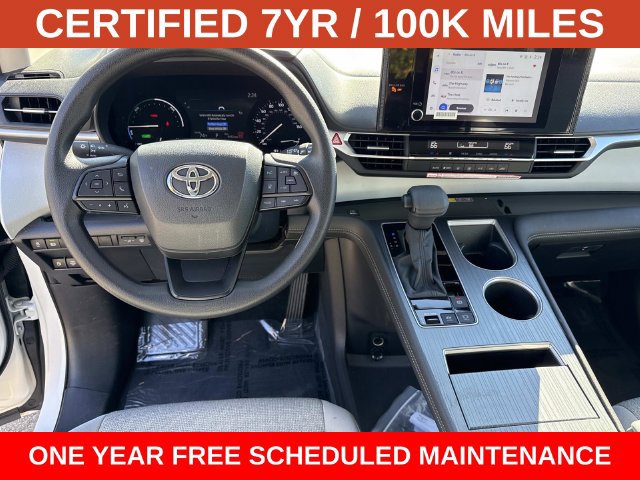 Used 2026 Toyota Sienna LE FWD image 17