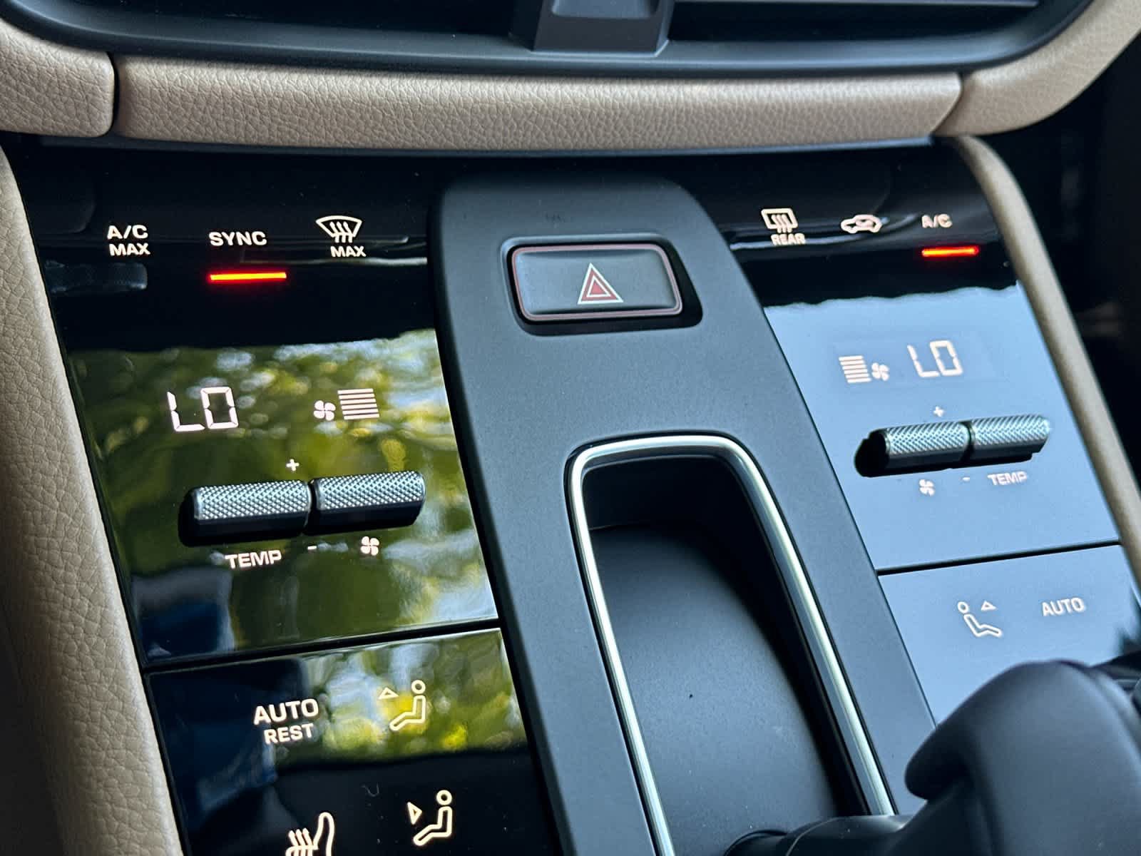 New 2026 Porsche Macan AWD/4WD image 24