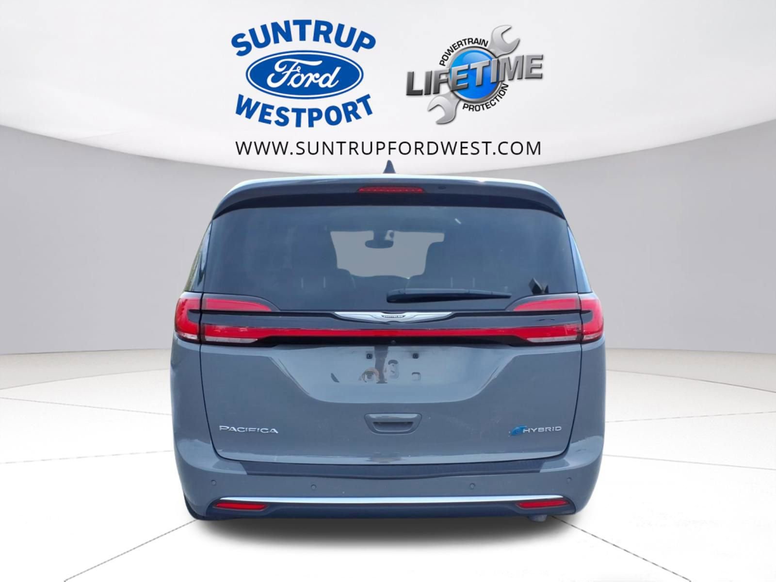 Used 2023 Chrysler Pacifica Touring-L image 28