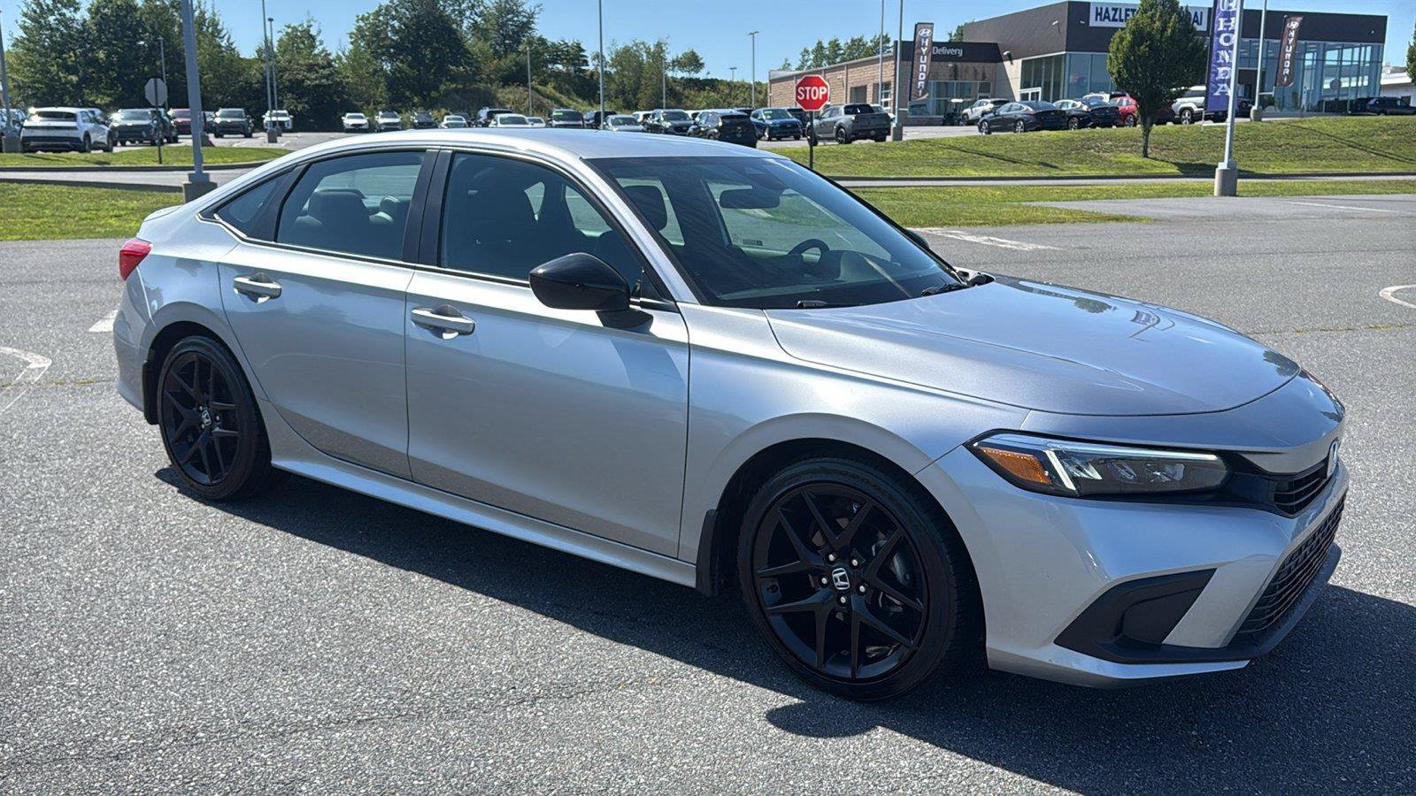 Used 2024 Honda Civic Sport image 2