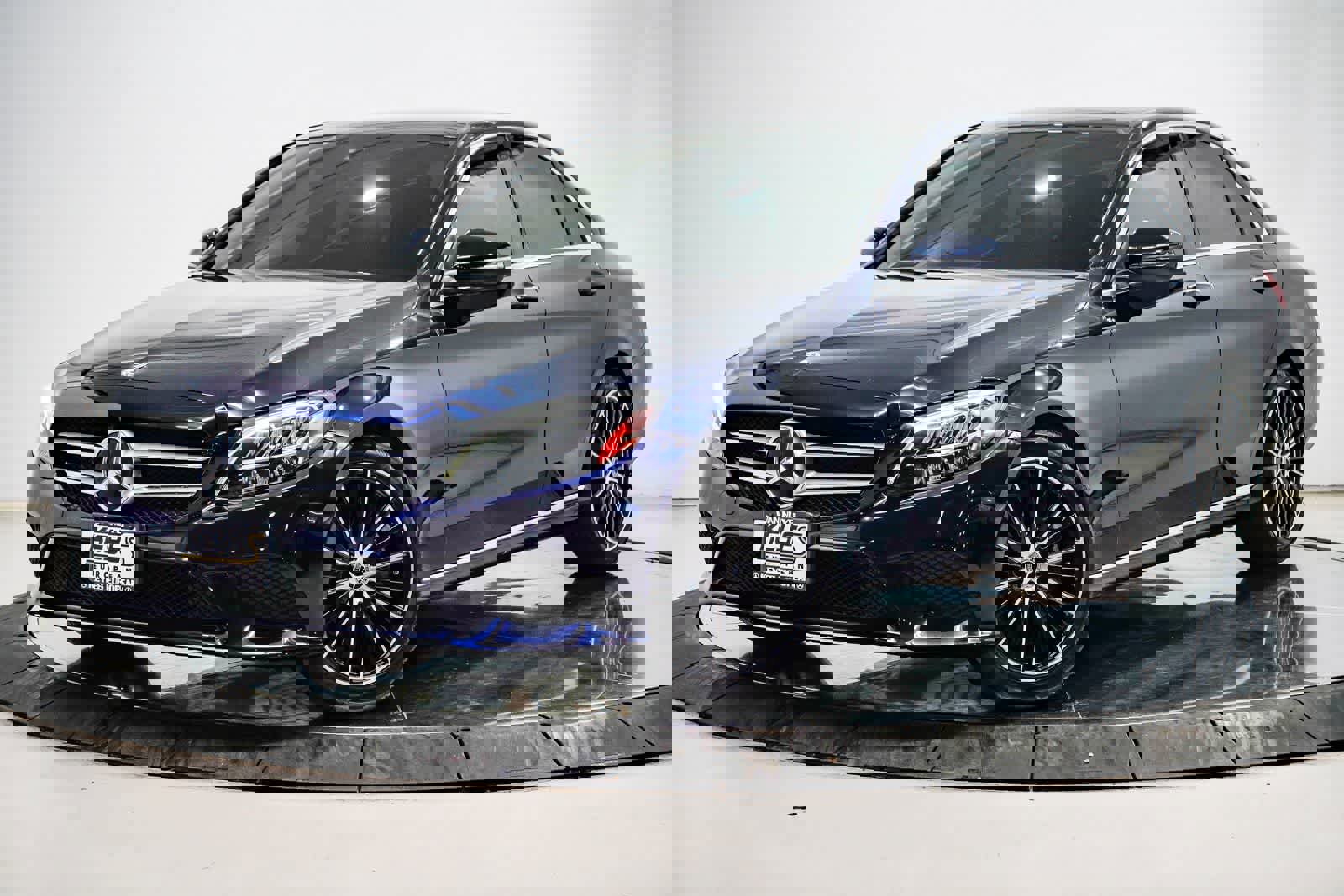 Used 2020 Mercedes-Benz C 300 Sedan image 1