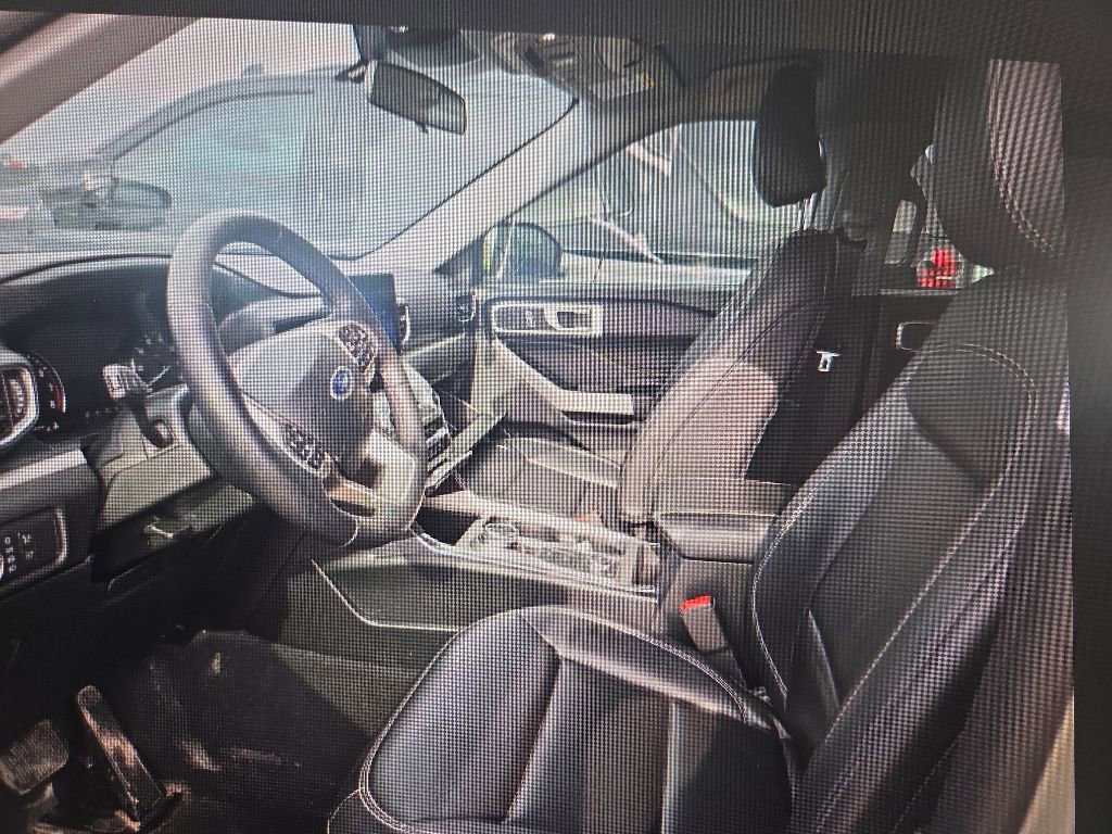 Used 2022 Ford Explorer XLT AWD/4WD image 6