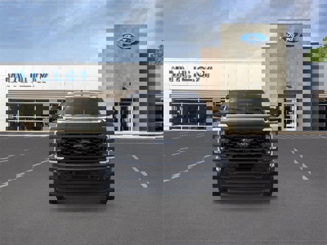 New 2025 Ford F350 XLT w/ Black Appearance Package image 24