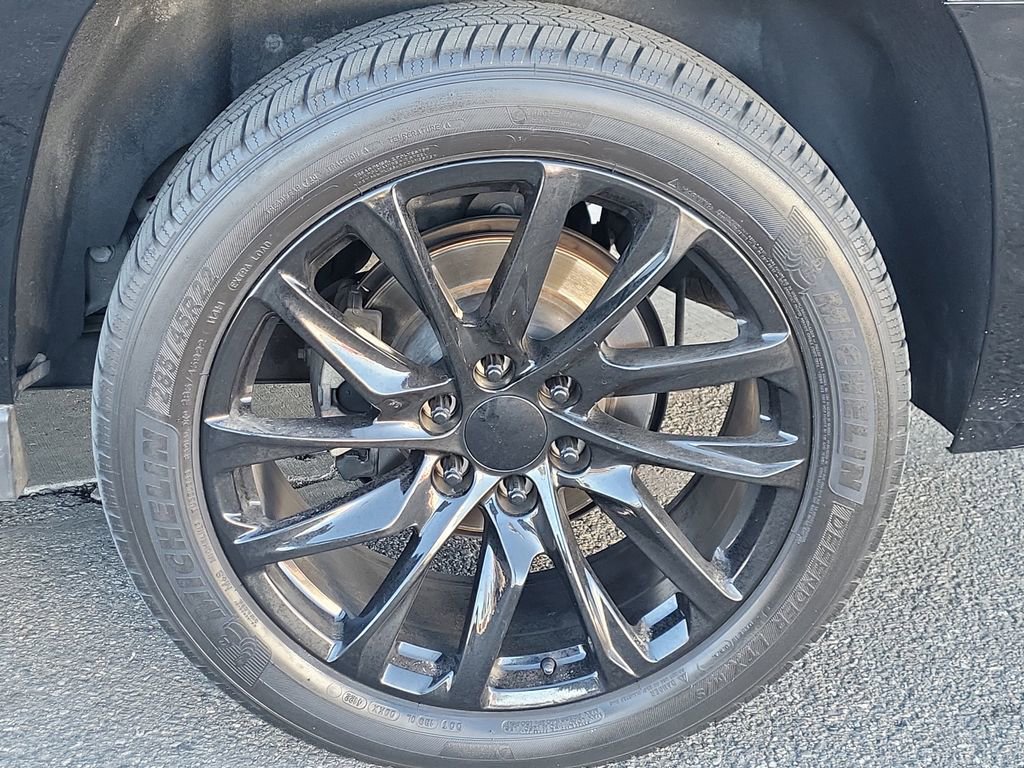 Used 2020 Chevrolet Suburban Premier w/ RST 6.2L Performance Edition image 22