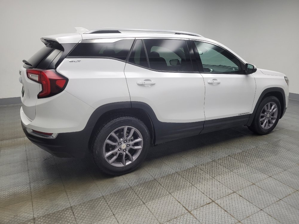 Used 2023 GMC Terrain SLT image 10