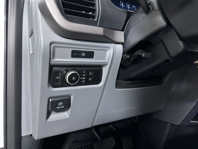 Used 2025 Ford F150 XLT w/ Equipment Group 301A Standard RWD image 17