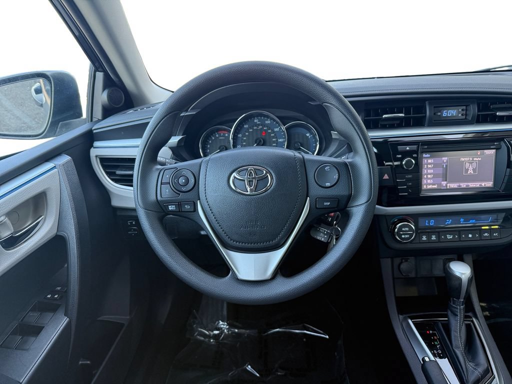 Used 2016 Toyota Corolla LE FWD image 12