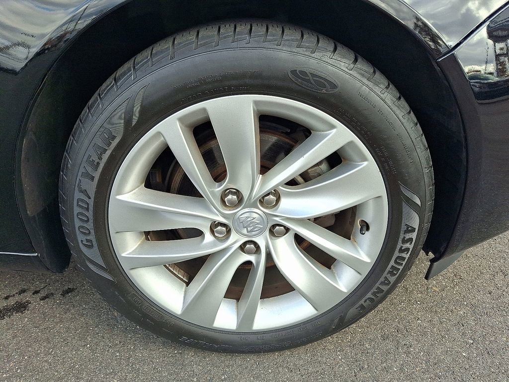 Used 2016 Buick Regal image 9