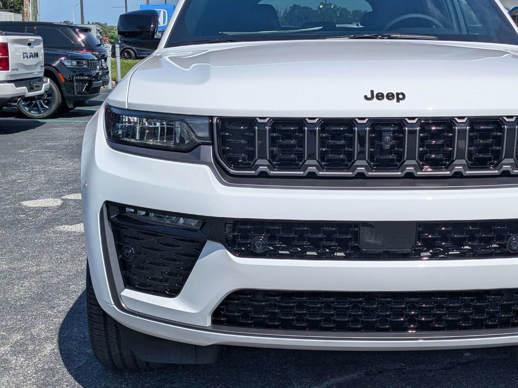 New 2026 Jeep Grand Cherokee Limited AWD/4WD image 10