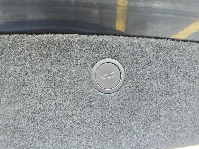 Used 2023 Tesla Model X Plaid image 20