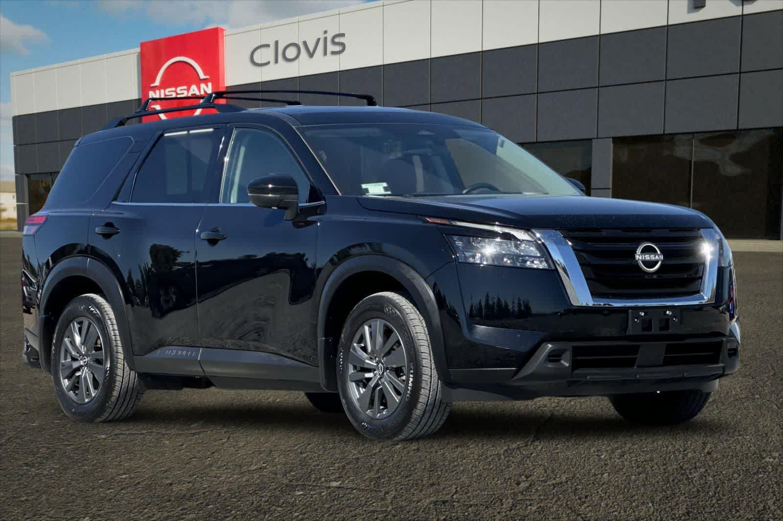 Certified 2024 Nissan Pathfinder SV FWD image 10
