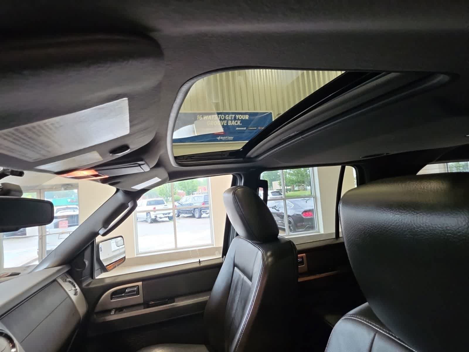 Used 2013 Ford Expedition Limited AWD/4WD image 19